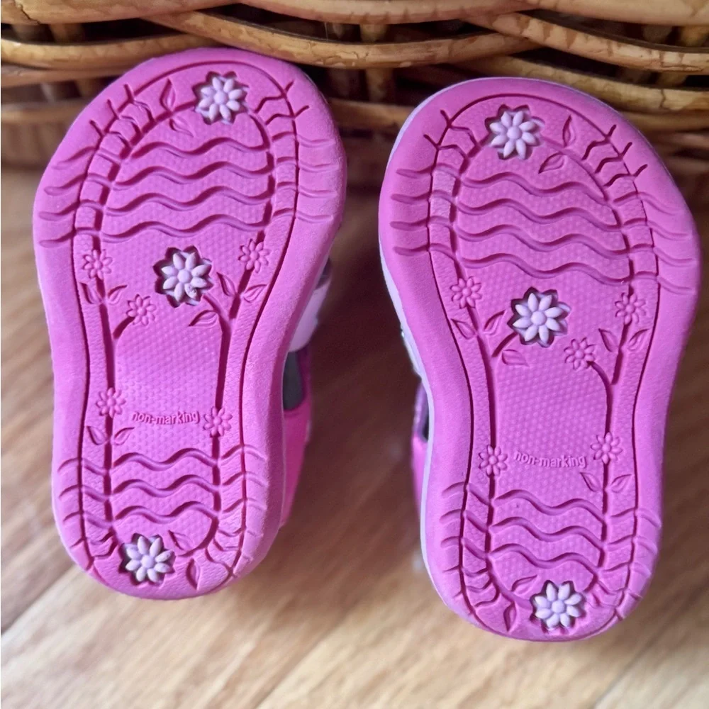 Pink Heart Kids Sandals